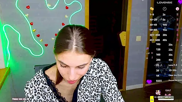 EmmyGreans online show from February 26, 2025, 3:41 pm