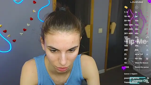 Snapshot of EmmyGreans chatting on March 12, 2025, 9:55 am EmmyGreans online show from March 12, 2025, 9:55 am