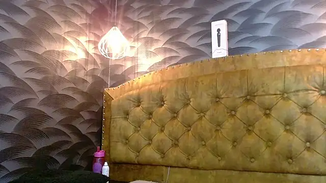 CrystalBrooke3x online show from October 29, 2025, 7:26 pm