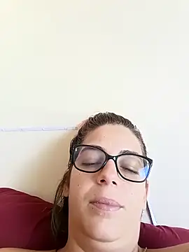 Snapshot of Escarlate4you_ chatting on February 23, 2025, 12:27 pm Escarlate4you  online show from February 23, 2025, 12:27 pm