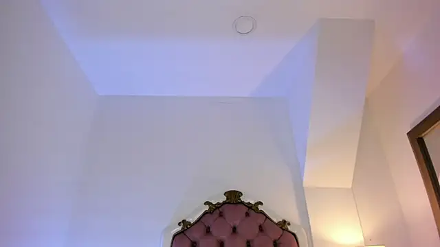 Mara Betancurt online show from March 11, 2026, 3:12 am