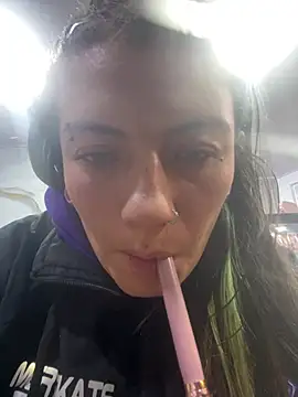Snapshot of Broklinwhite_ chatting on June 30, 2026, 1:23 pm Broklinwhite online show from June 30, 2026, 1:23 pm