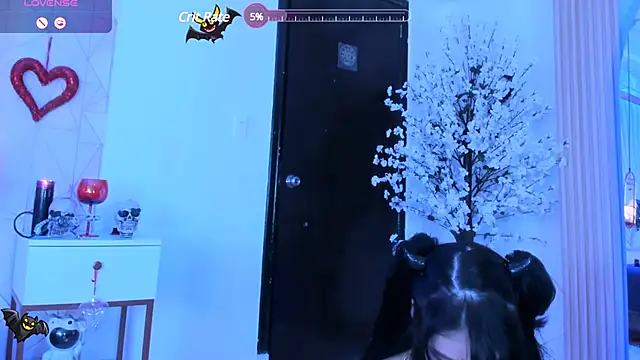 zephirahabney online show from February 15, 2025, 8:43 pm