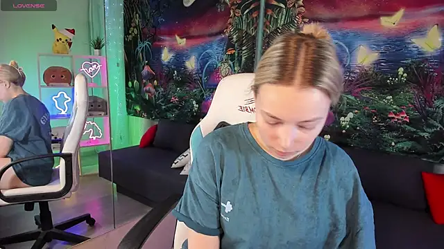 TiffanyBatson online show from January 28, 2025, 5:32 am