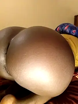 Misskhalifa  online show from December 20, 2025, 1:29 pm