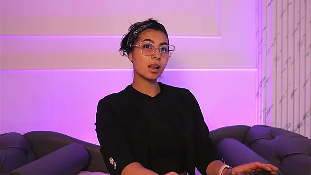 ShelleyMorell online show from January 22, 2025, 12:17 pm