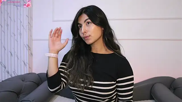 ShelleyMorell online show from March 5, 2025, 12:33 pm