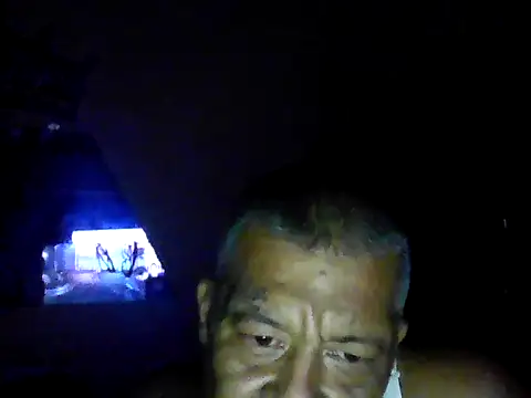 Snapshot of ElMasChingonMX chatting on October 3, 2025, 9:28 am ElMasChingonMX online show from October 3, 2025, 9:28 am