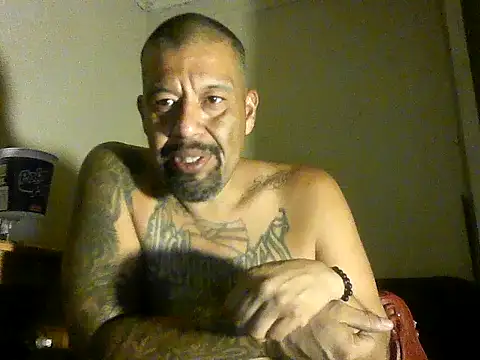Snapshot of ElMasChingonMX chatting on October 8, 2025, 7:28 am ElMasChingonMX online show from October 8, 2025, 7:28 am
