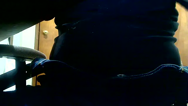 markluvskitty online show from February 5, 2026, 8:02 pm