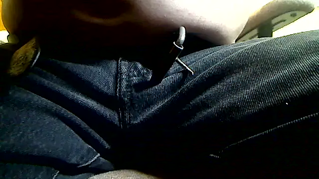 markluvskitty online show from April 13, 2026, 12:10 pm