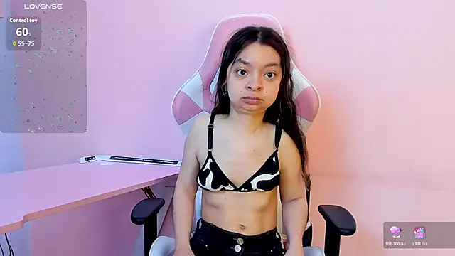 CharlotteMuller online show from November 8, 2025, 8:18 pm