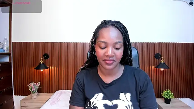 Snapshot of chanel_brunette chatting on March 2, 2025, 12:01 pm chanel brunette online show from March 2, 2025, 12:01 pm