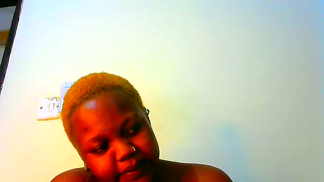 Snapshot of queennapal chatting on November 13, 2025, 9:47 pm queennapal online show from November 13, 2025, 9:47 pm