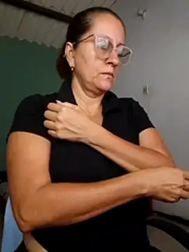 deisy summers47x online show from October 24, 2025, 12:01 pm