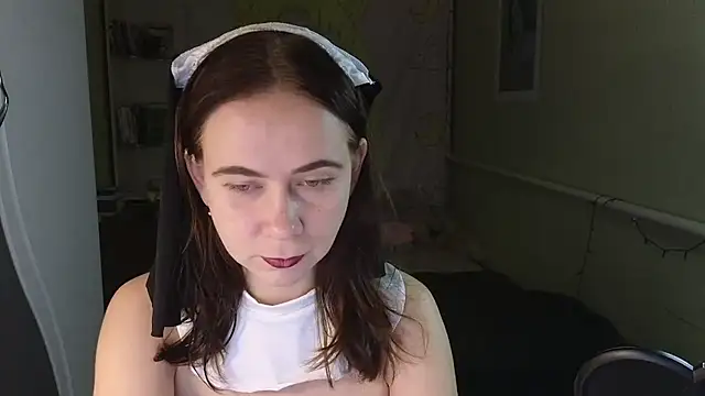 Riley Roo online show from October 31, 2025, 5:03 pm