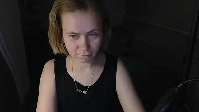 Riley Roo online show from May 24, 2026, 5:18 pm