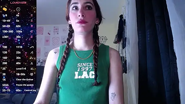 IsaBaileys  online show from April 20, 2026, 1:30 am