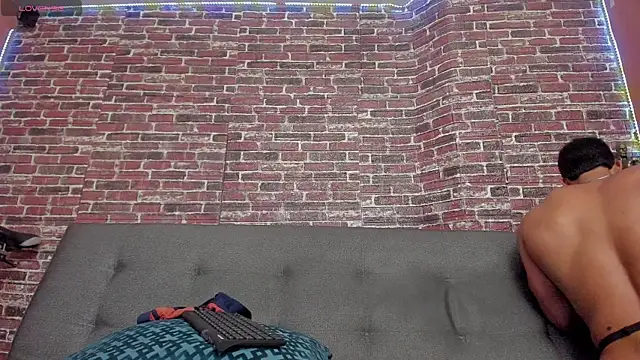 curt xxx online show from February 7, 2025, 2:50 am