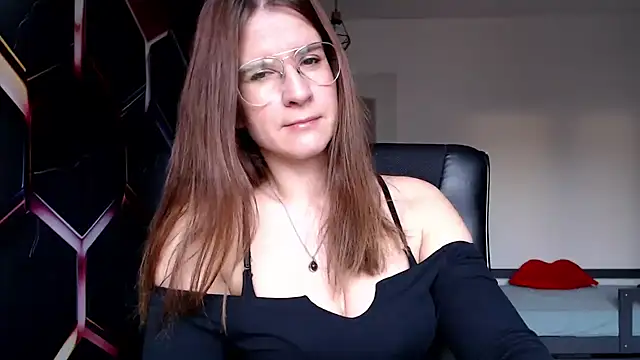 Snapshot of KayaRose chatting on December 19, 2024, 7:07 am KayaRose online show from December 19, 2024, 7:07 am