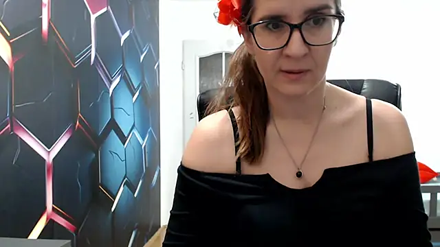 Snapshot of KayaRose chatting on January 1, 2025, 4:07 pm KayaRose online show from January 1, 2025, 4:07 pm