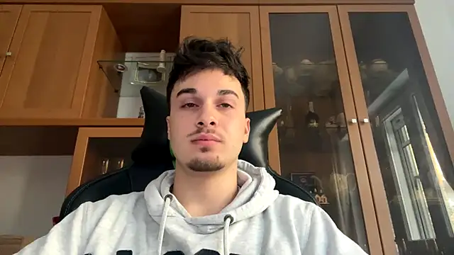 Hank 04 online show from December 3, 2024, 10:50 am