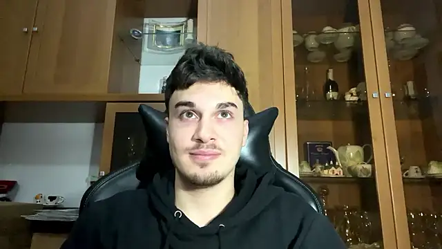 Hank 04 online show from December 7, 2024, 4:58 pm