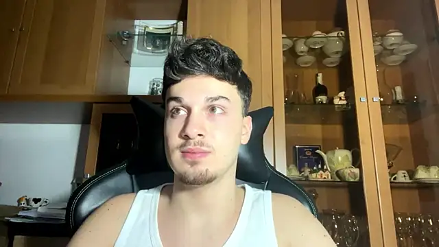 Hank 04 online show from December 12, 2024, 3:59 pm