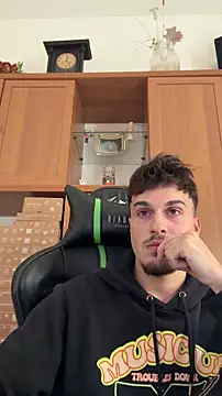 Hank 04 online show from October 14, 2025, 2:07 pm