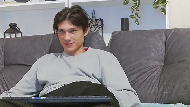 CalvinCay online show from March 5, 2025, 7:38 pm