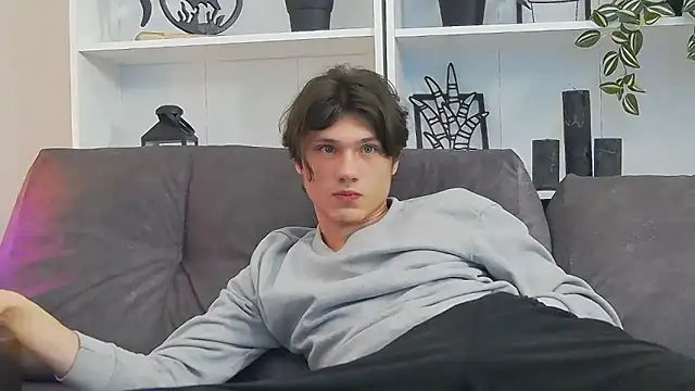 CalvinCay online show from March 7, 2025, 11:38 pm