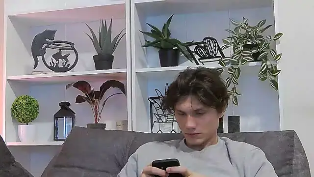 CalvinCay online show from March 14, 2025, 8:42 am