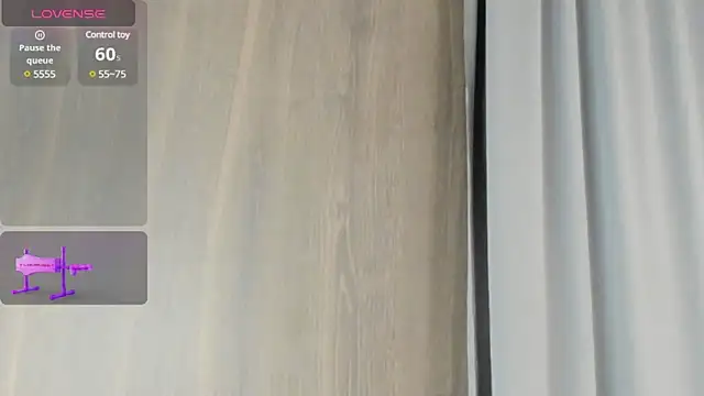 Snapshot of emilyrojas chatting on February 24, 2025, 3:42 pm emilyrojas online show from February 24, 2025, 3:42 pm