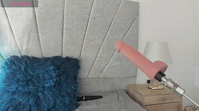 Snapshot of emilyrojas chatting on February 28, 2025, 3:37 pm emilyrojas online show from February 28, 2025, 3:37 pm