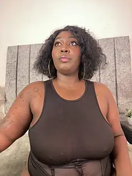 Snapshot of emilyrojas chatting on October 13, 2025, 12:27 pm emilyrojas online show from October 13, 2025, 12:27 pm