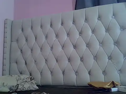 Amberay1 online show from November 8, 2025, 7:41 am