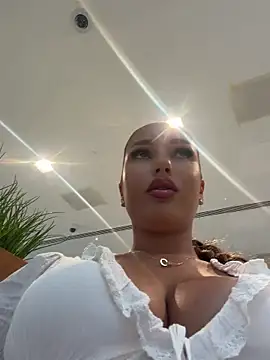 Syka0001 online show from April 28, 2026, 9:58 am