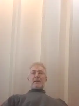 Snapshot of 60philippe chatting on January 24, 2025, 10:21 am 60philippe online show from January 24, 2025, 10:21 am