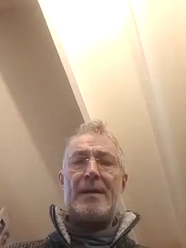 Snapshot of 60philippe chatting on January 26, 2025, 7:32 am 60philippe online show from January 26, 2025, 7:32 am