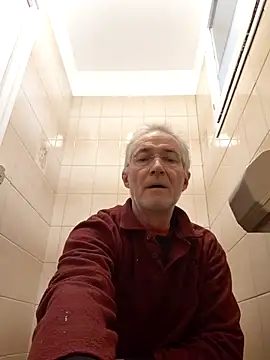 Snapshot of 60philippe chatting on October 28, 2025, 8:07 am 60philippe online show from October 28, 2025, 8:07 am