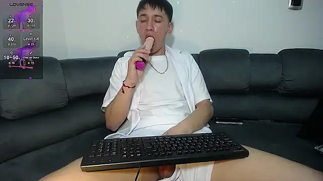 Mr daren  online show from March 9, 2025, 8:42 pm