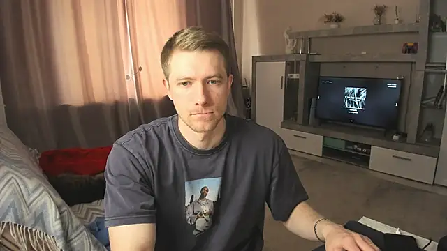 EthanPinkman online show from May 16, 2026, 6:32 am