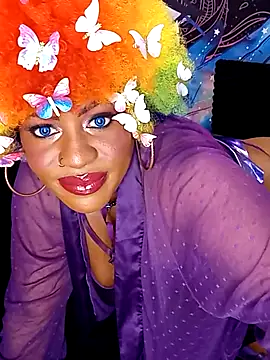 Snapshot of AmazonianMistress chatting on May 2, 2026, 6:13 pm AmazonianMistress online show from May 2, 2026, 6:13 pm