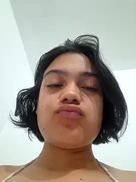 littlemelii online show from January 31, 2026, 11:47 pm