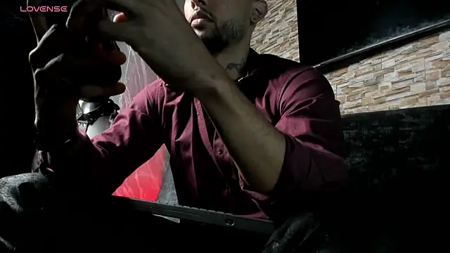 Snapshot of Seth_Owner chatting on June 19, 2026, 2:38 am Seth Owner online show from June 19, 2026, 2:38 am