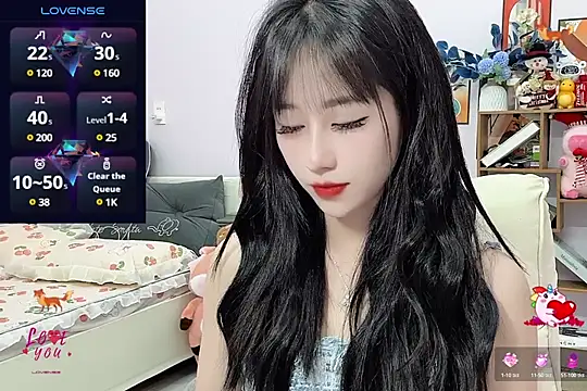  LLisa  online show from December 22, 2024, 4:48 pm