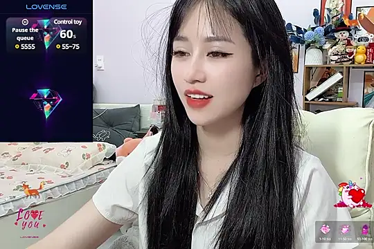  LLisa  online show from December 29, 2024, 9:52 pm