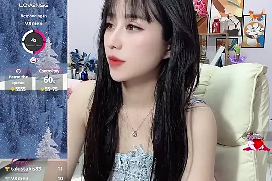  LLisa  online show from February 16, 2025, 9:05 pm