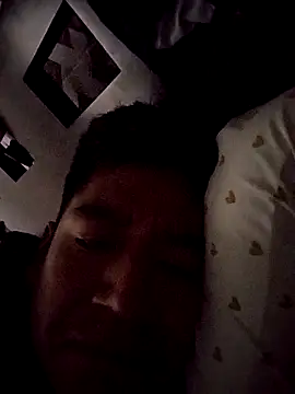 OverfullDamask online show from February 24, 2025, 11:43 am