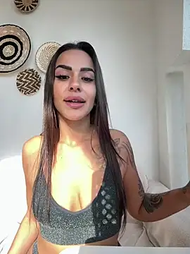 Alisa-Marie online show from December 13, 2024, 1:33 pm